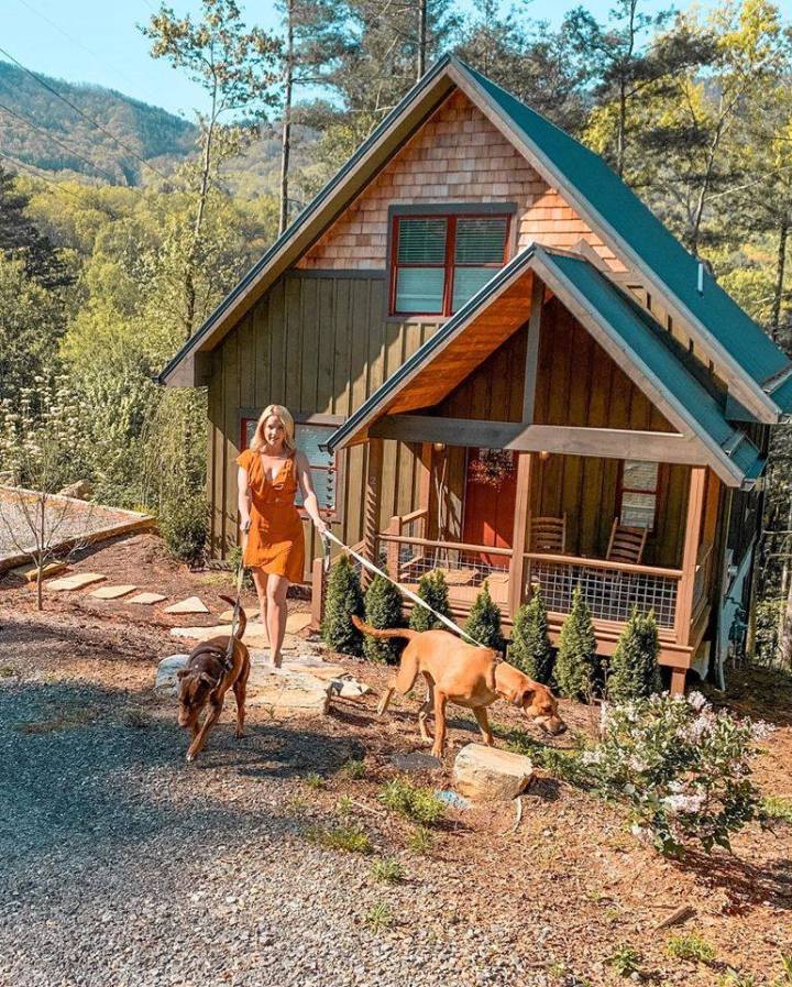 Dreamy Mountain Escape – Black Mountain, North&nbsp;Carolina